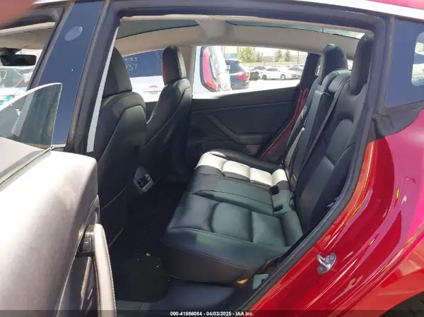 5YJ3E1EA3JF024639 2018 TESLA MODEL 3 - Image 8