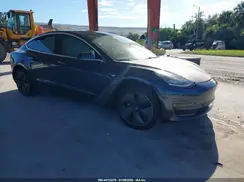 5YJ3E1EA3JF025757 2018 TESLA MODEL 3