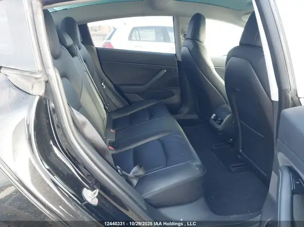 5YJ3E1EA3JF026472 2018 TESLA MODEL 3 - Image 8