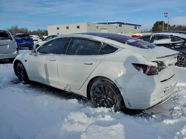 5YJ3E1EA3JF027315 2018 TESLA MODEL 3 - Image 2