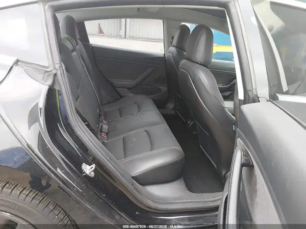 5YJ3E1EA3JF030408 2018 TESLA MODEL 3 - Image 8