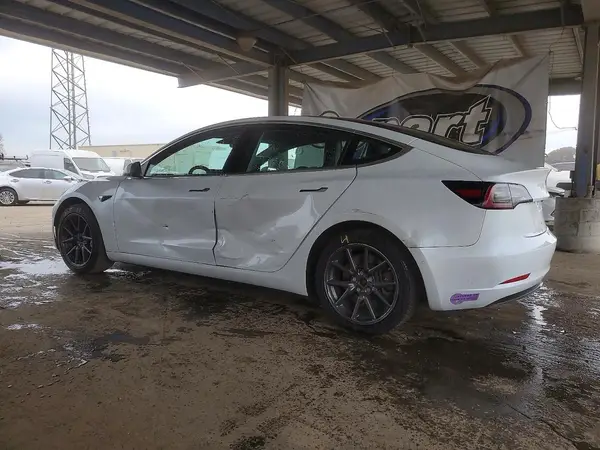 5YJ3E1EA3JF031901 2018 TESLA MODEL 3 - Image 2