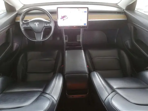 5YJ3E1EA3JF031901 2018 TESLA MODEL 3 - Image 8