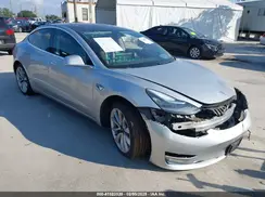5YJ3E1EA3JF032076 2018 TESLA MODEL 3