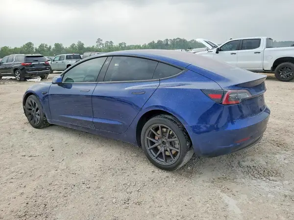 5YJ3E1EA3JF032532 2018 TESLA MODEL 3 - Image 2