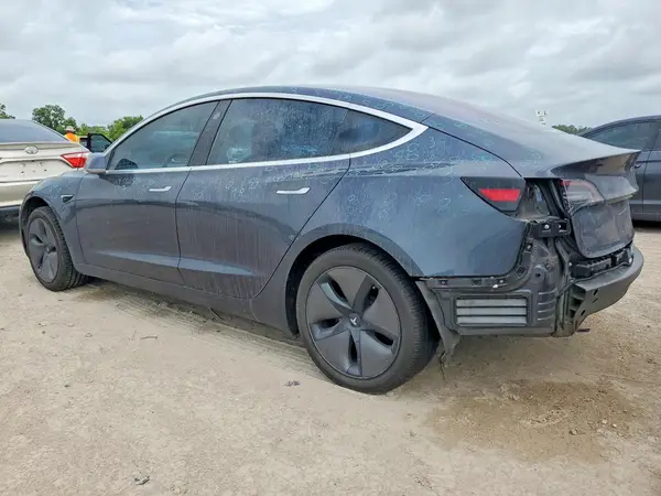 5YJ3E1EA3JF033938 2018 TESLA MODEL 3 - Image 2