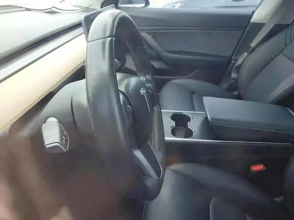5YJ3E1EA3JF033938 2018 TESLA MODEL 3 - Image 8