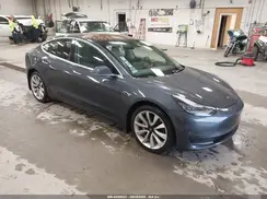 5YJ3E1EA3JF035592 2018 TESLA MODEL 3