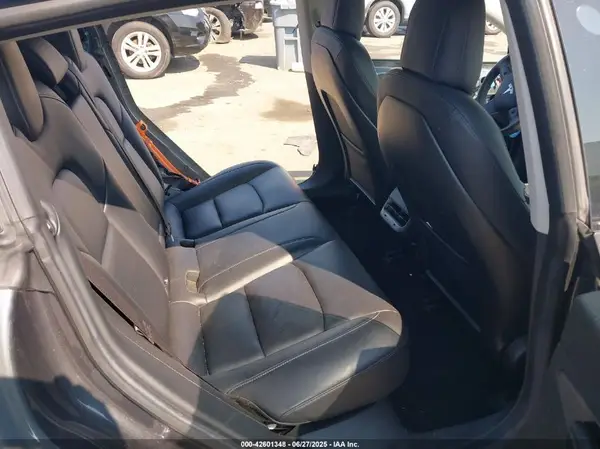5YJ3E1EA3JF035611 2018 TESLA MODEL 3 - Image 8