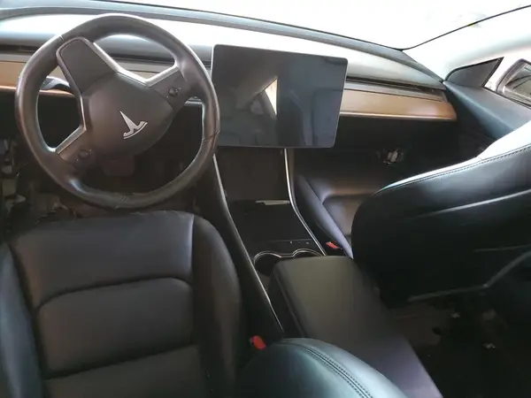 5YJ3E1EA3JF035642 2018 TESLA MODEL 3 - Image 8