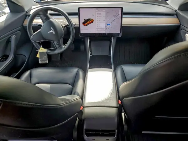 5YJ3E1EA3JF036600 2018 TESLA MODEL 3 - Image 8