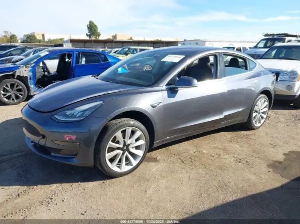 5YJ3E1EA3JF036743 2018 TESLA MODEL 3 - Image 2