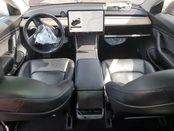 5YJ3E1EA3JF037066 2018 TESLA MODEL 3 - Image 8