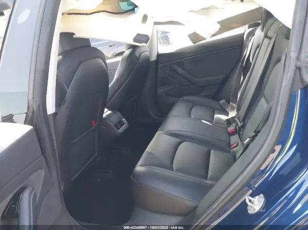 5YJ3E1EA3JF037519 2018 TESLA MODEL 3 - Image 8