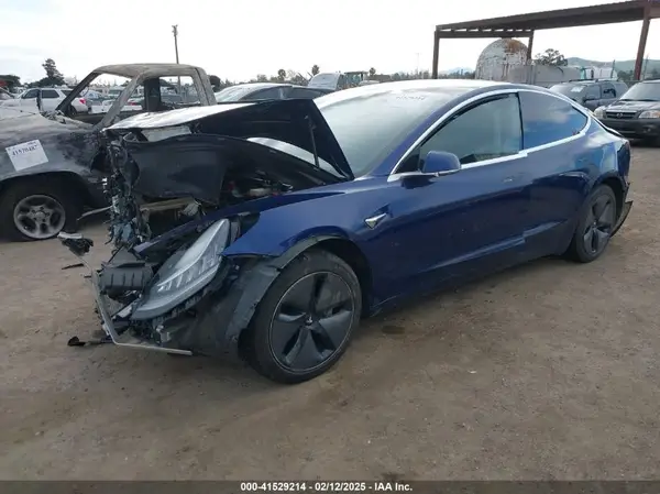5YJ3E1EA3JF043451 2018 TESLA MODEL 3 - Image 2