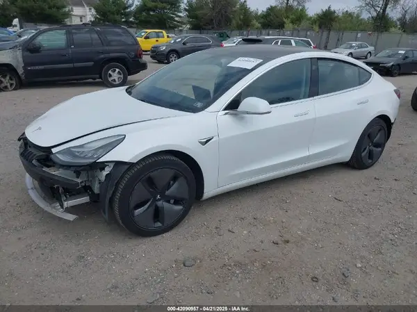 5YJ3E1EA3JF043529 2018 TESLA MODEL 3 - Image 2