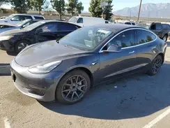 5YJ3E1EA3JF043594 2018 TESLA MODEL 3