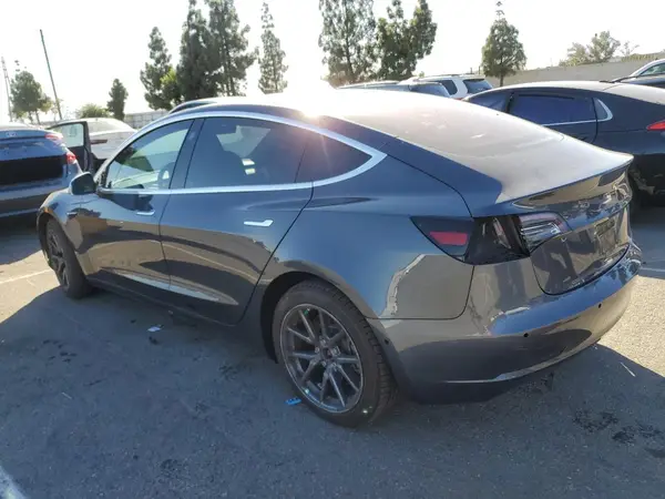 5YJ3E1EA3JF043594 2018 TESLA MODEL 3 - Image 2