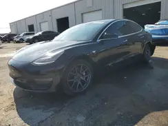 5YJ3E1EA3JF044745 2018 TESLA MODEL 3