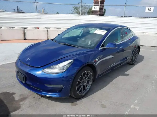 5YJ3E1EA3JF044857 2018 TESLA MODEL 3 - Image 2
