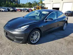 5YJ3E1EA3JF045894 2018 TESLA MODEL 3