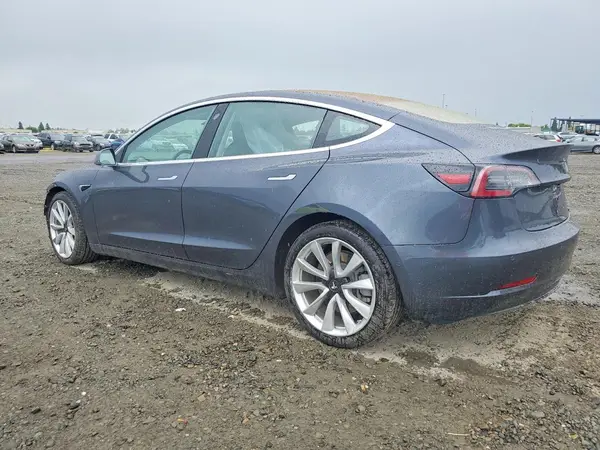 5YJ3E1EA3JF046611 2018 TESLA MODEL 3 - Image 2
