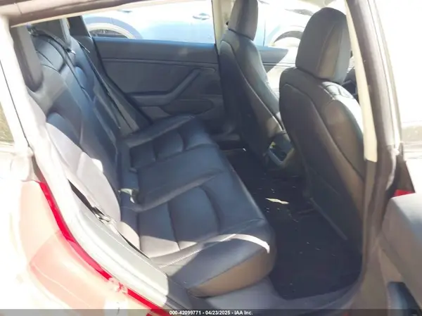 5YJ3E1EA3JF047287 2018 TESLA MODEL 3 - Image 8