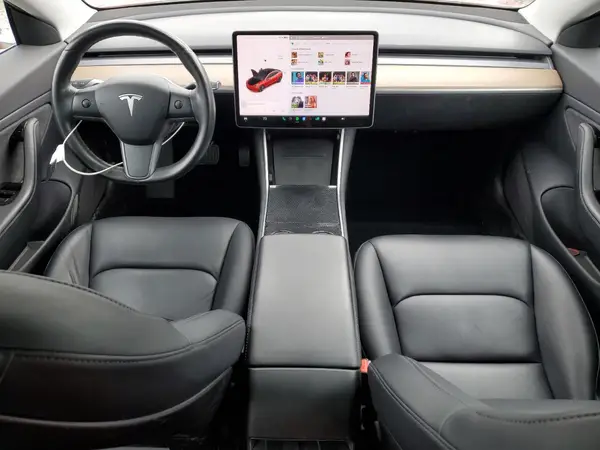 5YJ3E1EA3JF048083 2018 TESLA MODEL 3 - Image 8