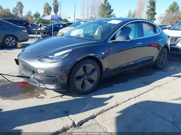 5YJ3E1EA3JF048147 2018 TESLA MODEL 3 - Image 2