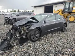 5YJ3E1EA3JF048228 2018 TESLA MODEL 3