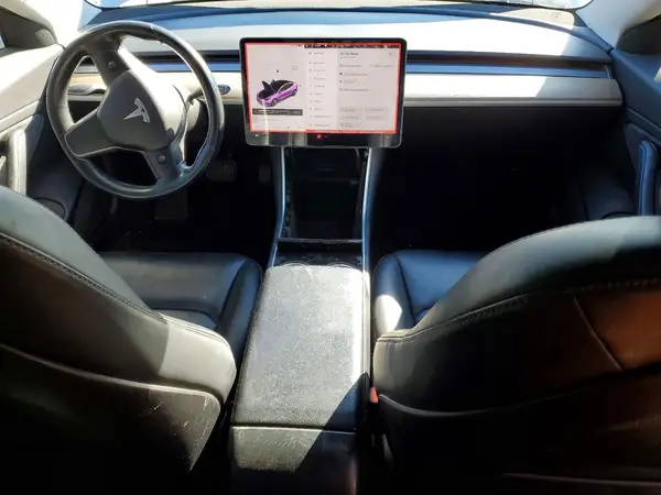 5YJ3E1EA3JF048519 2018 TESLA MODEL 3 - Image 8