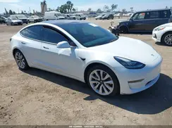 5YJ3E1EA3JF048858 2018 TESLA MODEL 3
