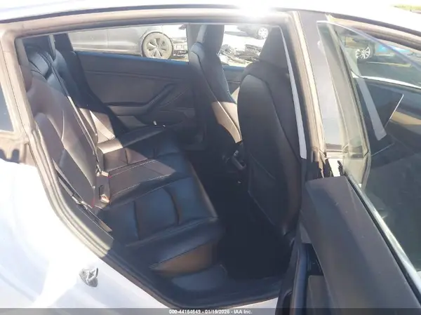 5YJ3E1EA3JF050383 2018 TESLA MODEL 3 - Image 8
