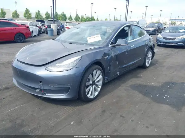 5YJ3E1EA3JF050884 2018 TESLA MODEL 3 - Image 2