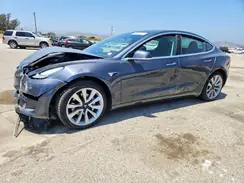 5YJ3E1EA3JF052750 2018 TESLA MODEL 3