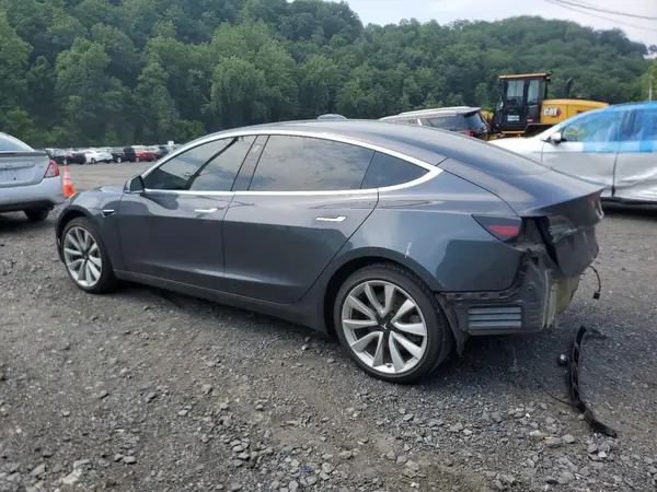 5YJ3E1EA3JF052831 2018 TESLA MODEL 3 - Image 2