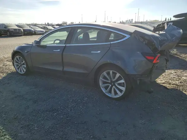 5YJ3E1EA3JF053140 2018 TESLA MODEL 3 - Image 2