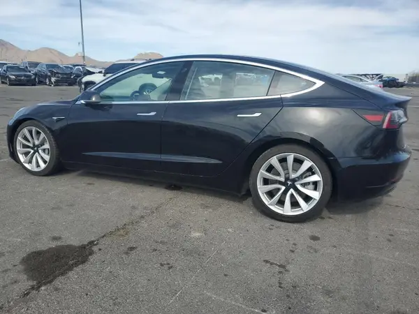5YJ3E1EA3JF053638 2018 TESLA MODEL 3 - Image 2