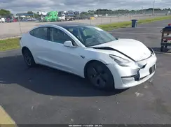 5YJ3E1EA3JF056314 2018 TESLA MODEL 3