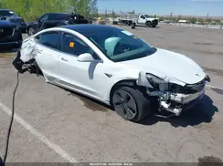 5YJ3E1EA3JF057527 2018 TESLA MODEL 3