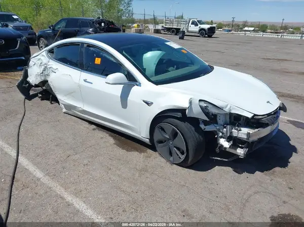 5YJ3E1EA3JF057527 2018 TESLA MODEL 3 - Image 1