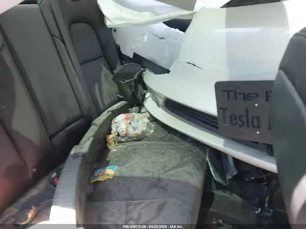 5YJ3E1EA3JF057527 2018 TESLA MODEL 3 - Image 8