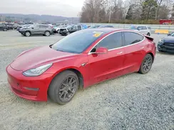 5YJ3E1EA3JF058533 2018 TESLA MODEL 3