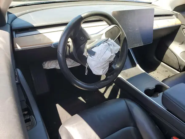 5YJ3E1EA3JF058953 2018 TESLA MODEL 3 - Image 8