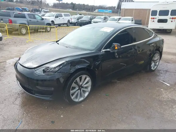 5YJ3E1EA3JF061092 2018 TESLA MODEL 3 - Image 2