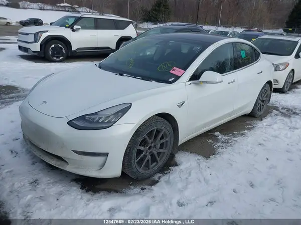 5YJ3E1EA3JF075798 2018 TESLA MODEL 3 - Image 2