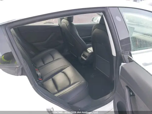 5YJ3E1EA3JF075798 2018 TESLA MODEL 3 - Image 8