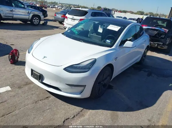 5YJ3E1EA3JF076207 2018 TESLA MODEL 3 - Image 2