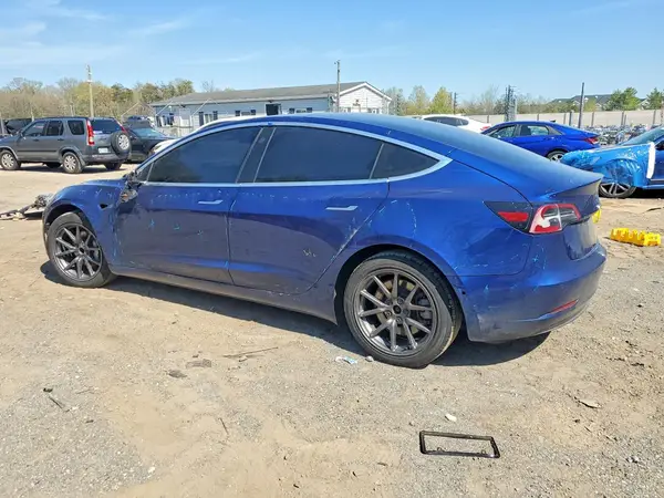 5YJ3E1EA3JF076675 2018 TESLA MODEL 3 - Image 2