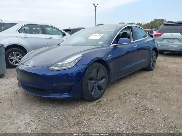 5YJ3E1EA3JF076773 2018 TESLA MODEL 3 - Image 2